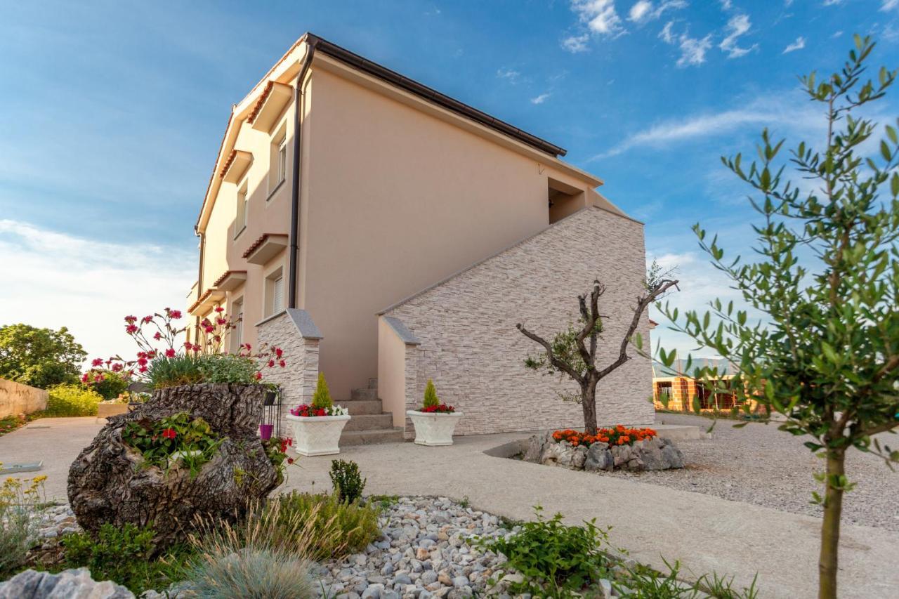 Apartments Didi Omišalj Exterior foto